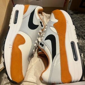 Nike Air Max 1 - Orange and Gray